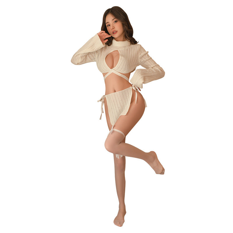 Two-piece White Turtleneck Sweater